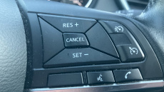 Nissan Qashqai 1.3 DiG-T Acenta Premium 5dr Petrol Hatchback